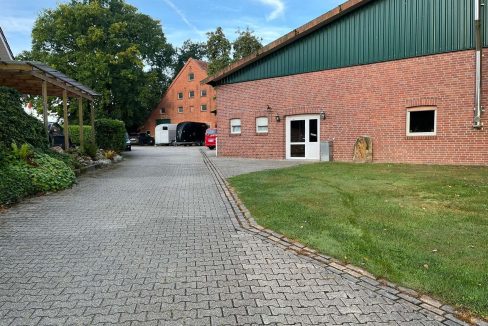 Zufahrt Reithalle