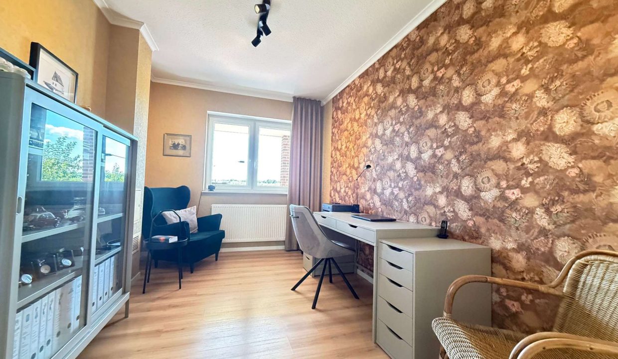 Gäste/Büro