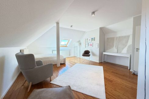 Studiozimmer OG
