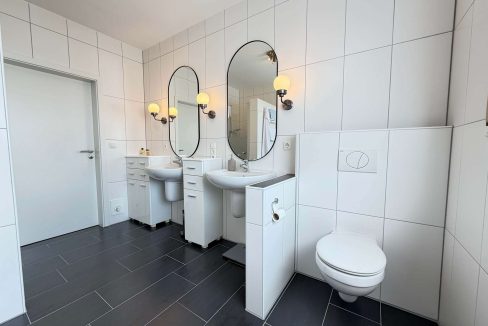 Doppelwaschbecken