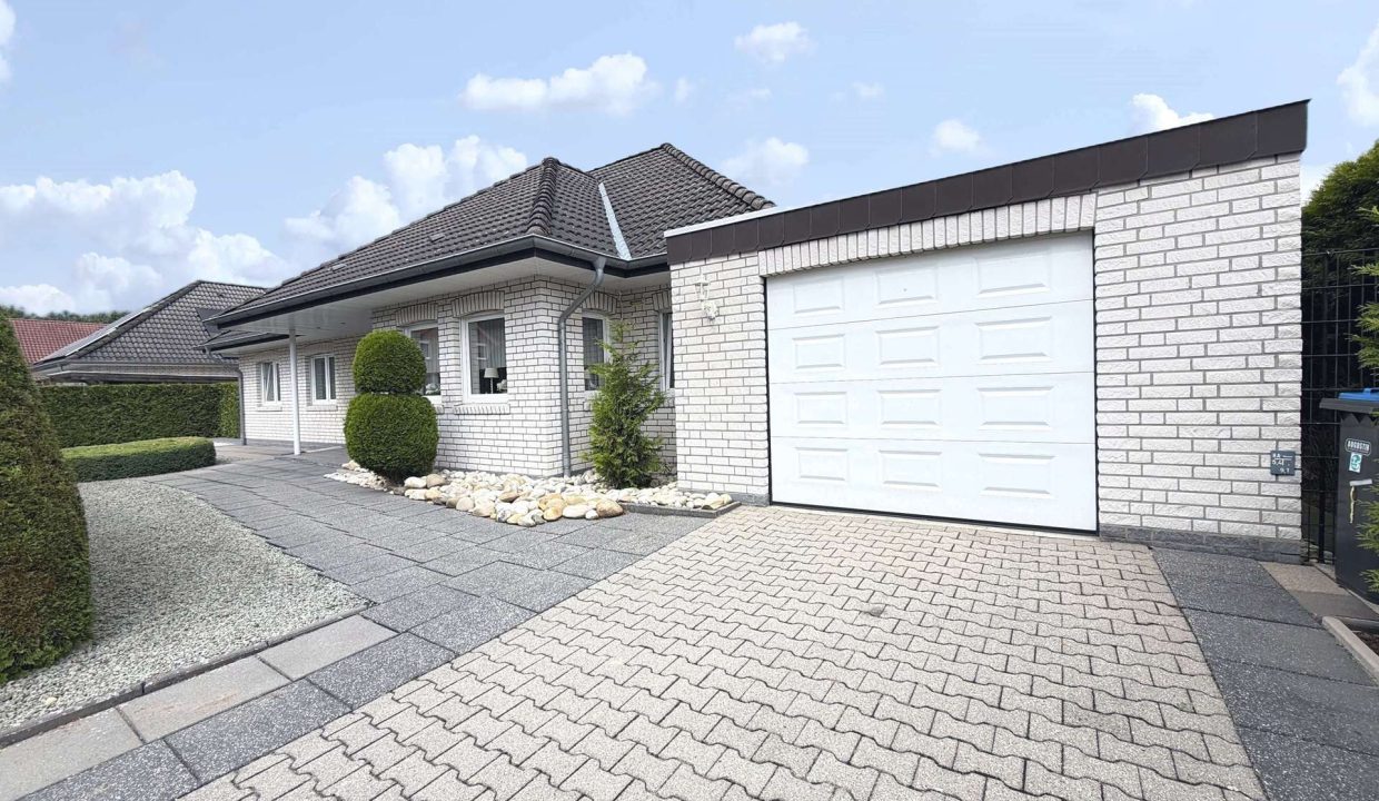 Haus mit Garage
