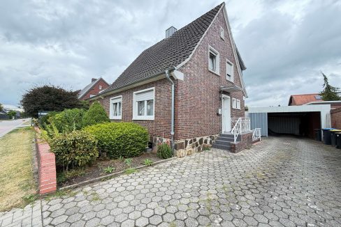 Haus mit Garage