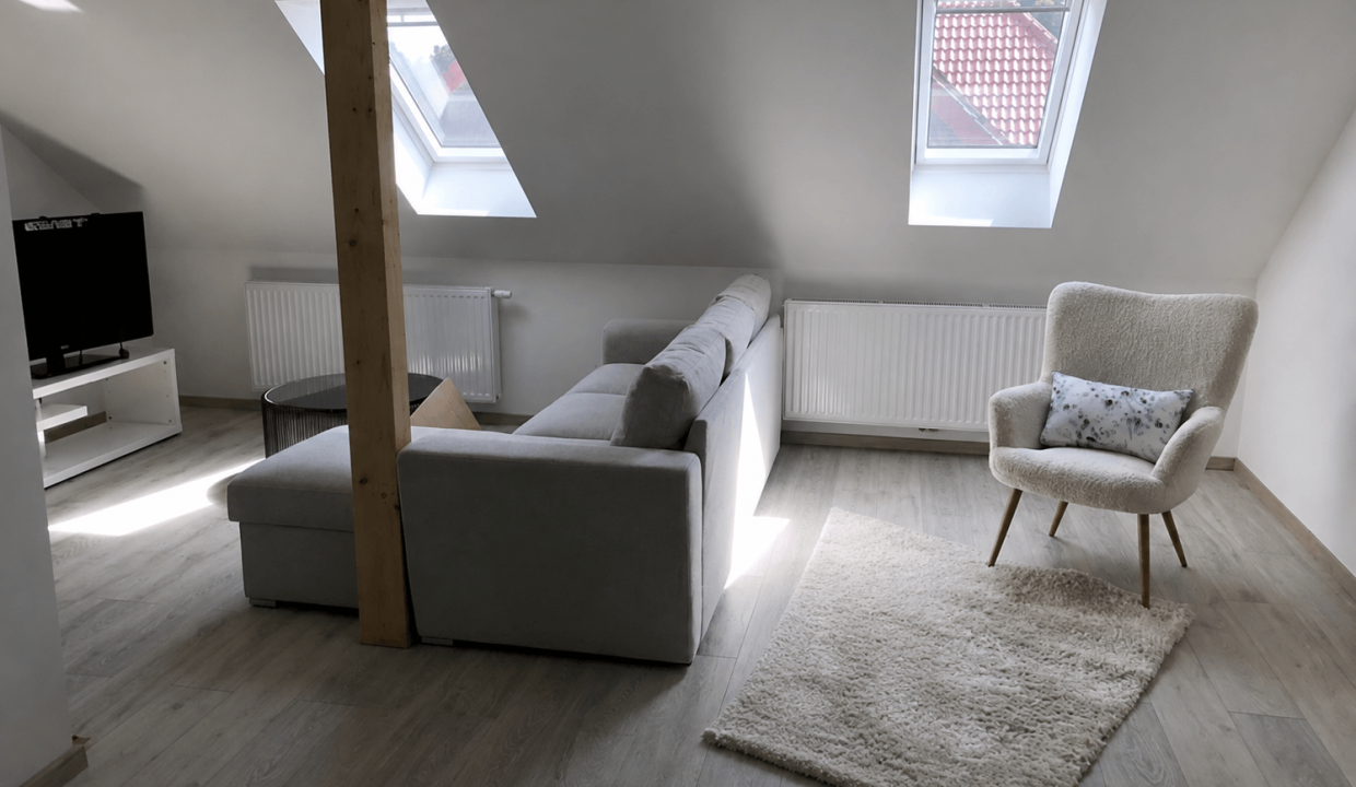 Wohnzimmer DG