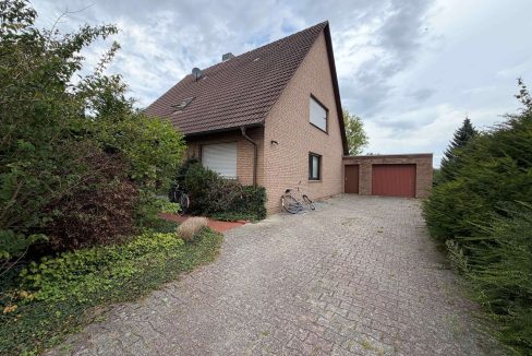 Haus mit Garage