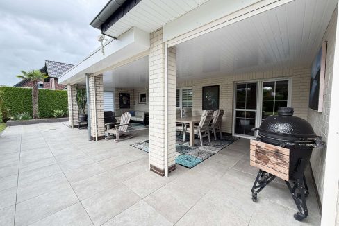 Überdachte Terrasse