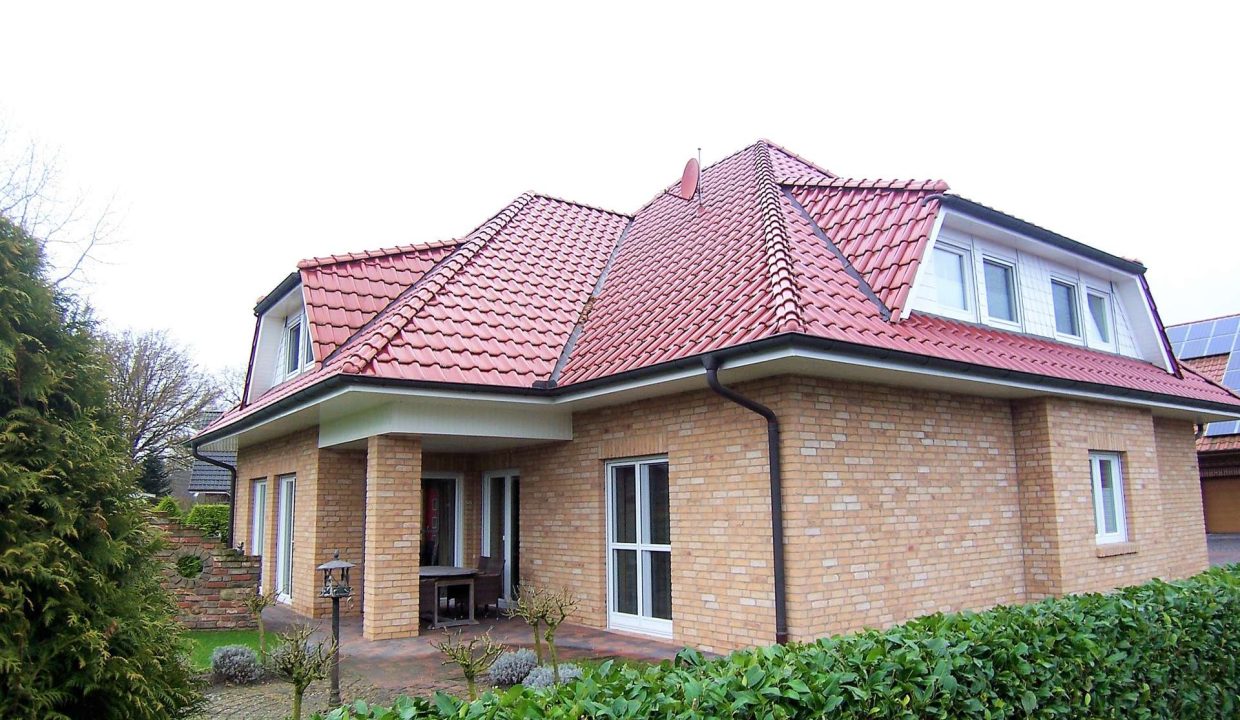 Teilüberdachte Terrasse
