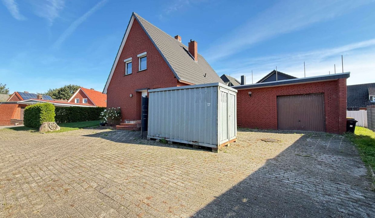 Zufahrt Garage